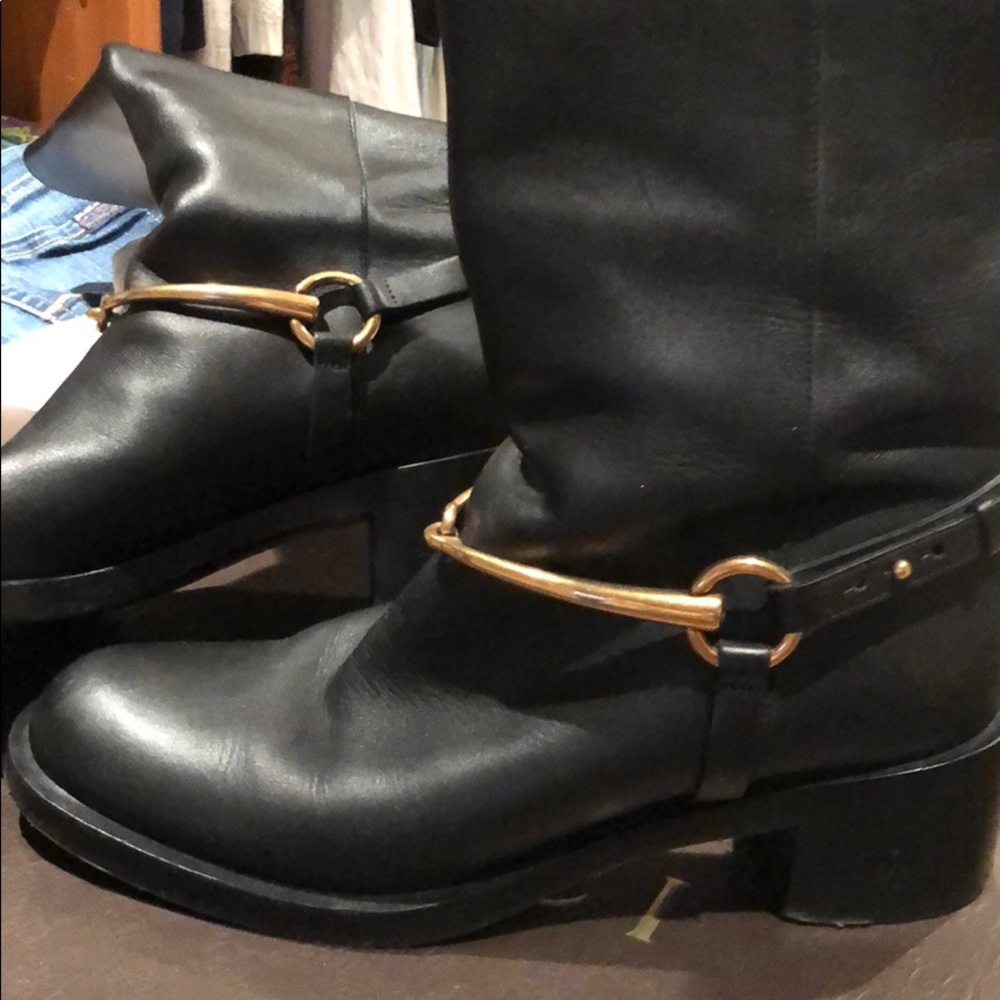 Gucci riding boats size 6.5 in black